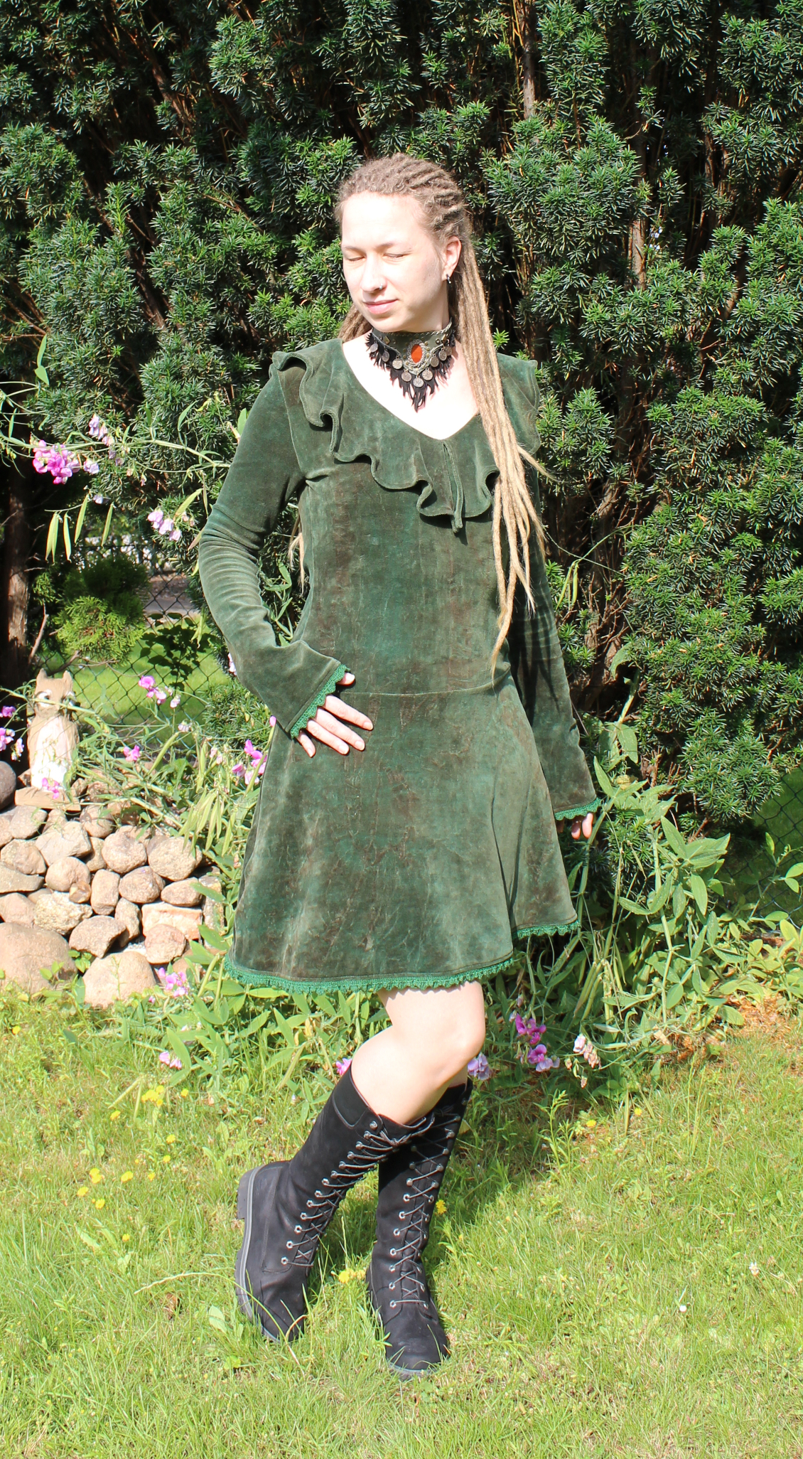 Nicky Samt Kleid Dragon in Grün/Braun gebatikt
