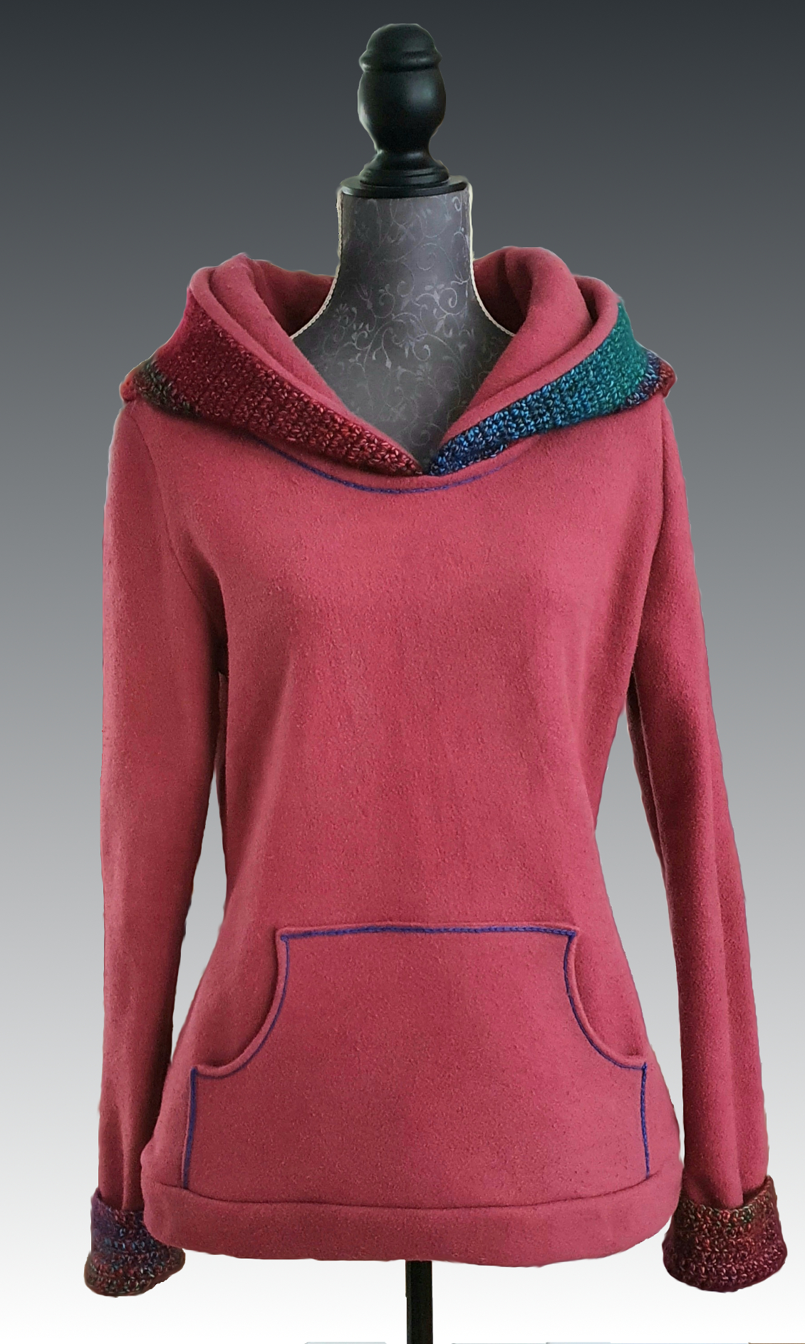 Hoodie Robla mit Häkelkapuze