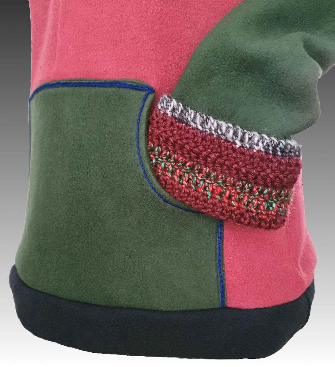 Hoodie Nixy mit Häkelkapuze