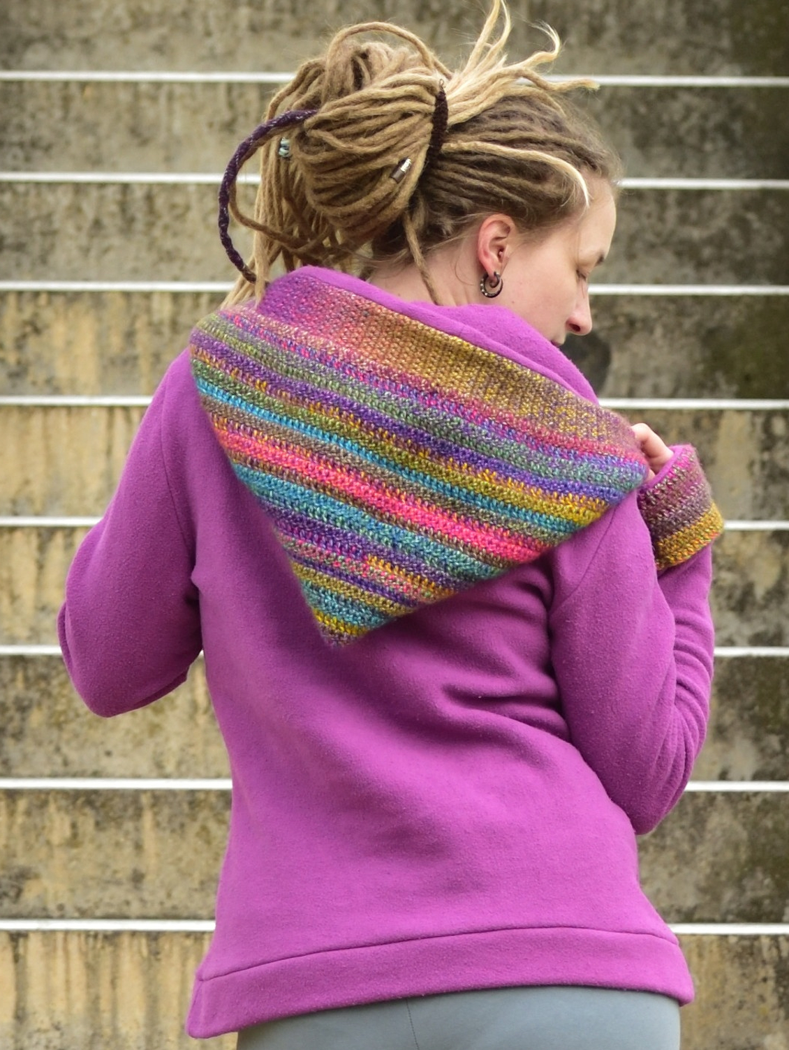 Hoodie Pinky mit Häkelkapuze